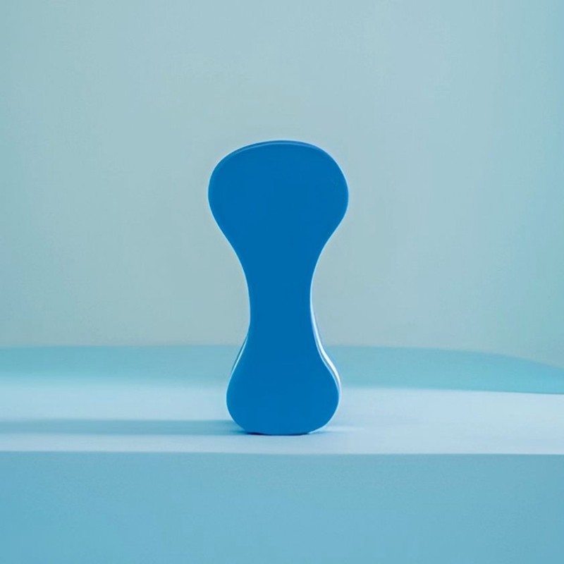 水泳トレーニング用フォームフロート - 大人向けに設計された - Swimming Kickboard のレビューと価格
